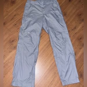 THE NORTH FACE Hyvent 2.5L Rain Hiking Pants Gray Women’s Medium Short